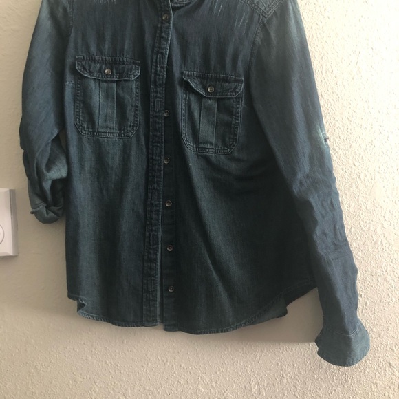 Express button up - Picture 2 of 4